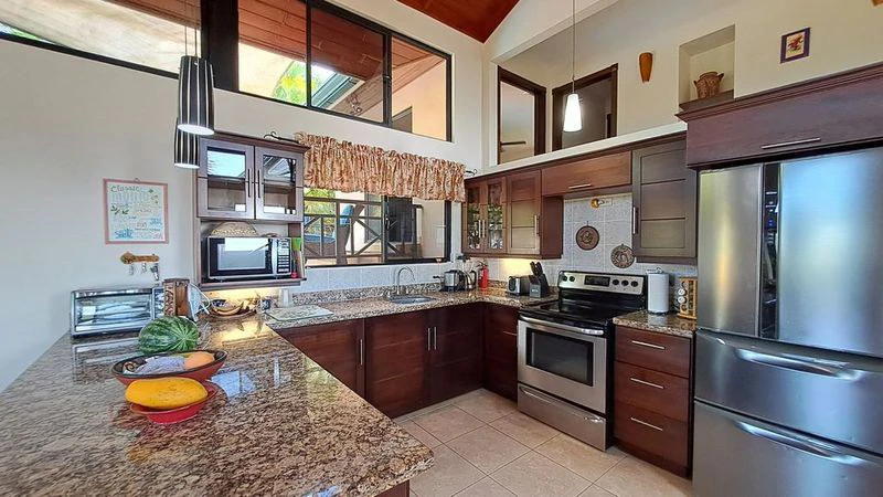 Casa Paramojito: Casa Paramojito – Charming 2-Bedroom Tropical Home with Pool & Ocean Views, 10 Minutes from Sámara - Gallery image 15
