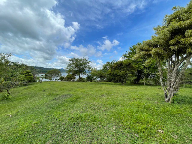 LG-001: Rare 3.36-Acre Lakefront Estate Lot in Nuevo Arenal | Direct Lake Access, Volcano Views & Subdivision Potential - Gallery image 9