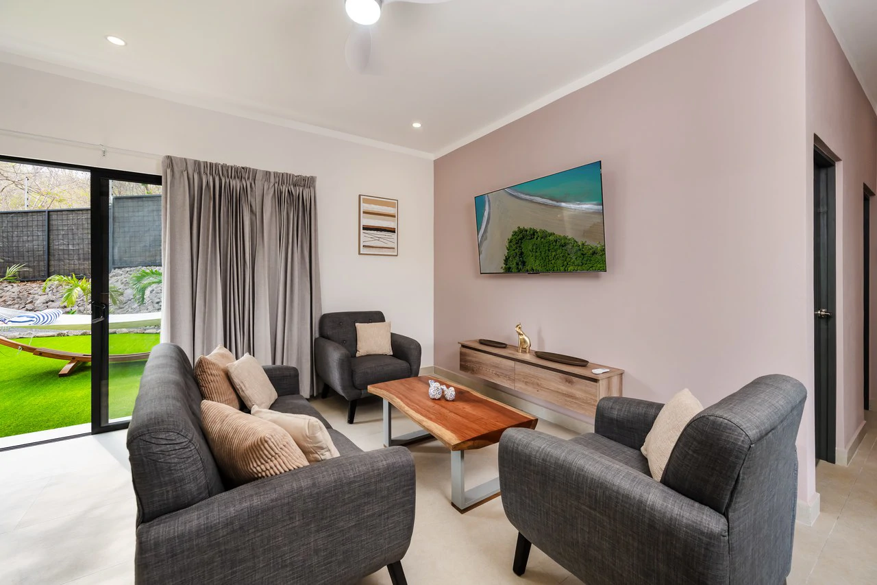 Villa Aurora: New 5BR Luxury Home Minutes from Playa Penca & Potrero - Gallery image 3