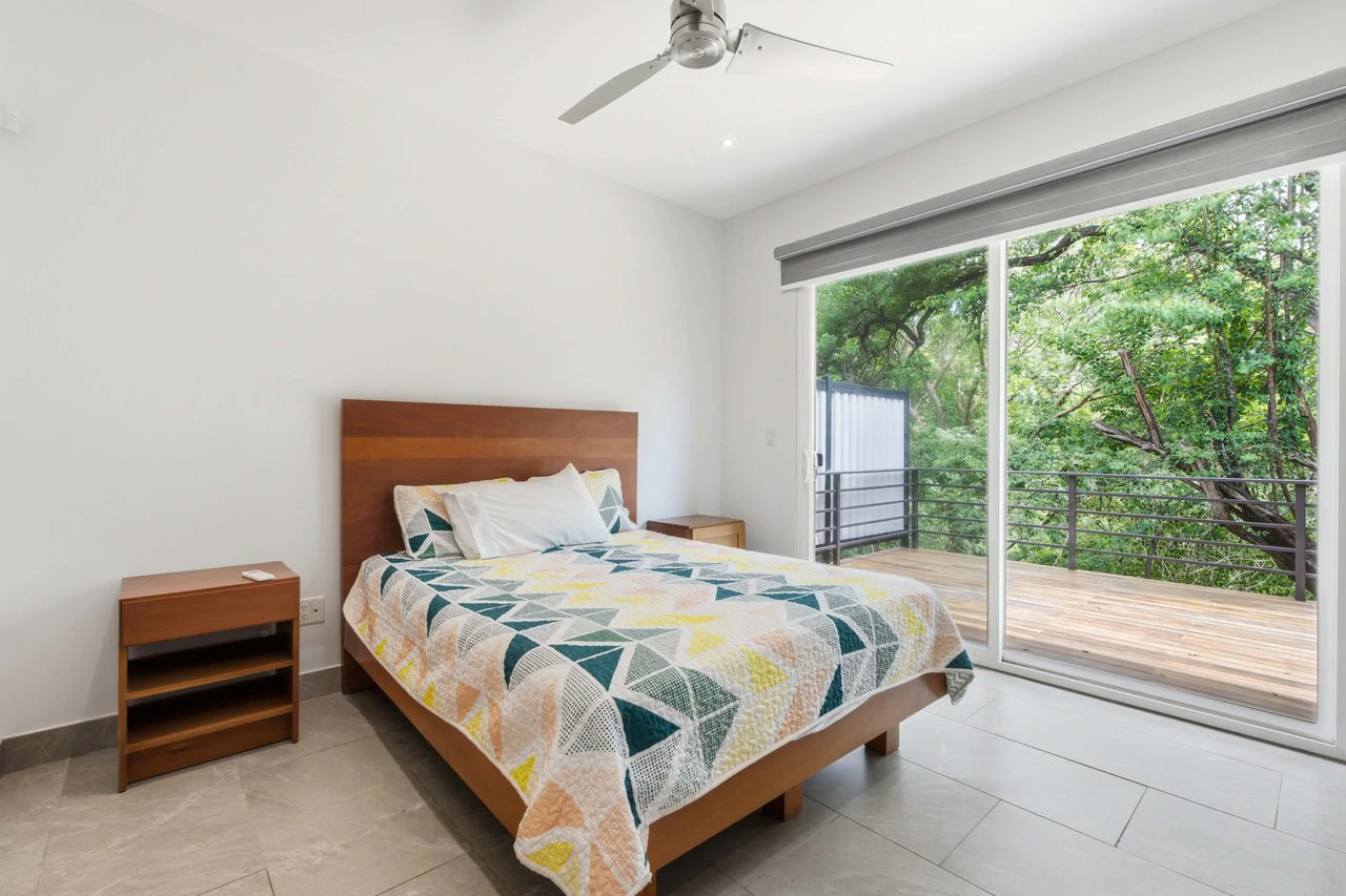 Casa Oasis: 3BR Main Residence + 2BR Guest House with Pool in Mar Vista, Playa Flamingo - Gallery image 26