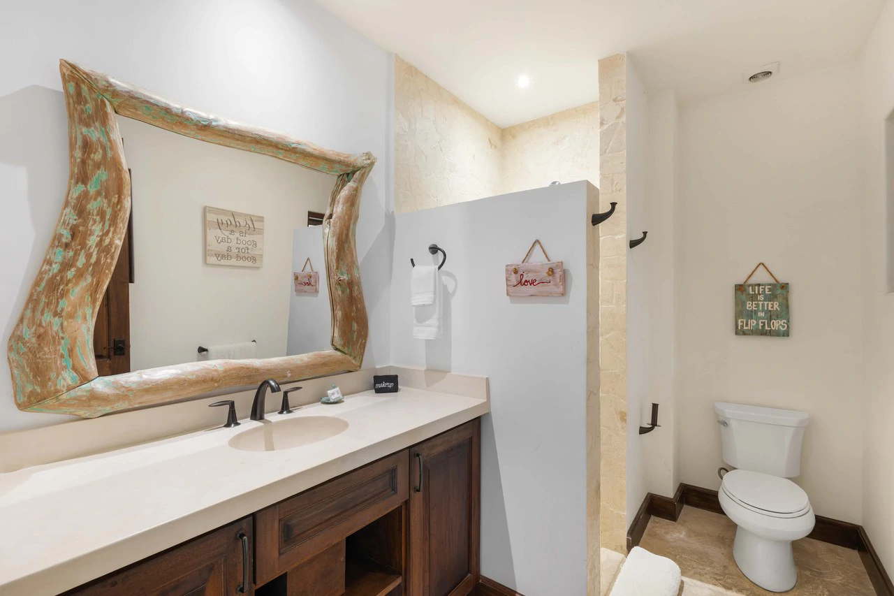 10 Plaza Carlota: A Rare Single-Level Gem in Las Catalinas - Gallery image 15