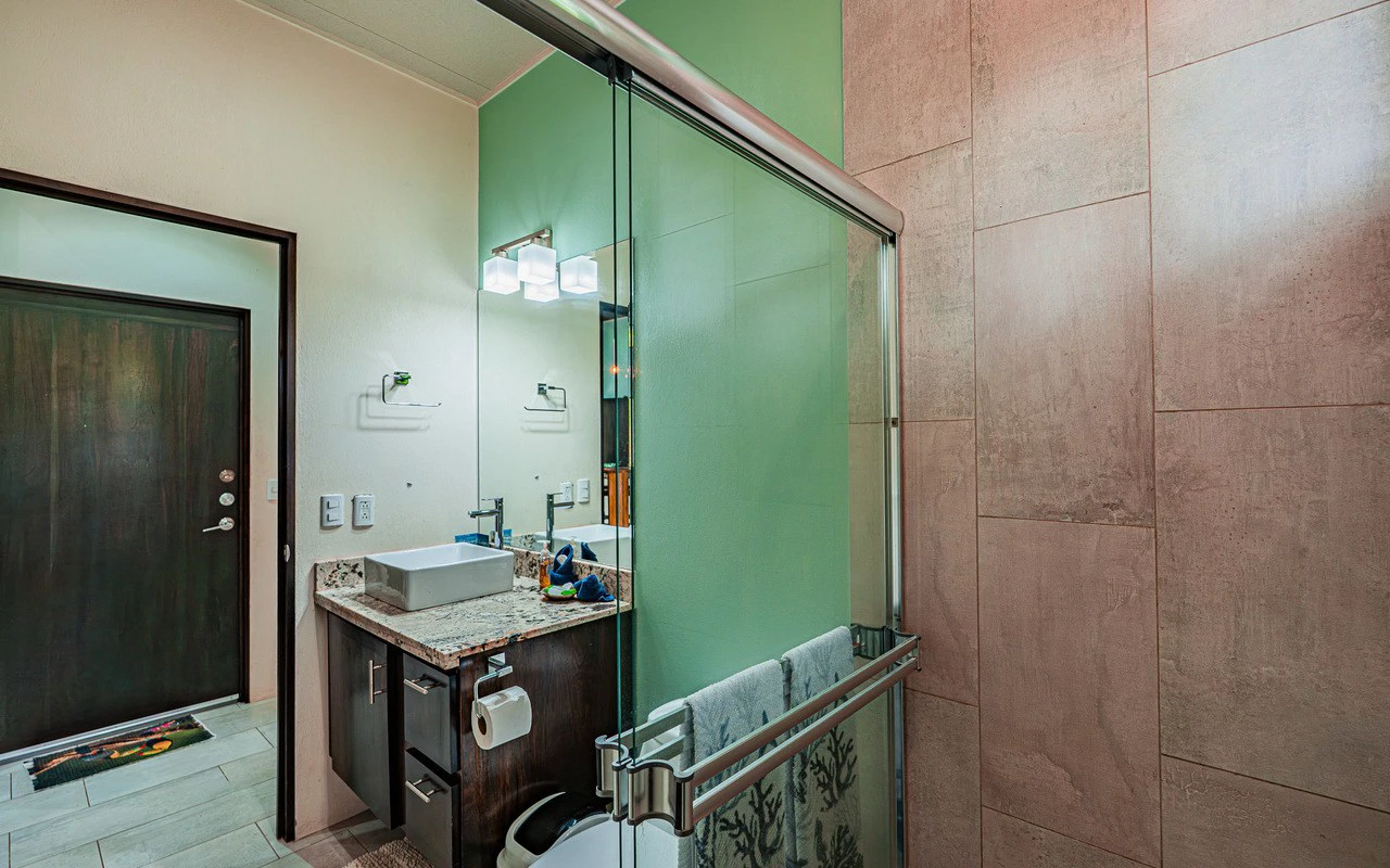 Riverfront Baru Estate Luxury Oasis Walkable to Playa Dominical - Gallery image 41