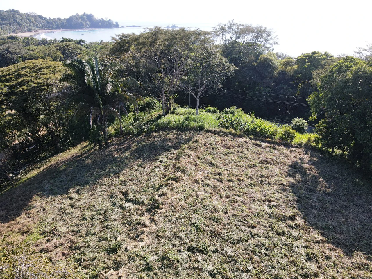 Front Row Mixed Use Property with an Easy Walk to Dominicalito Beach - Gallery image 14