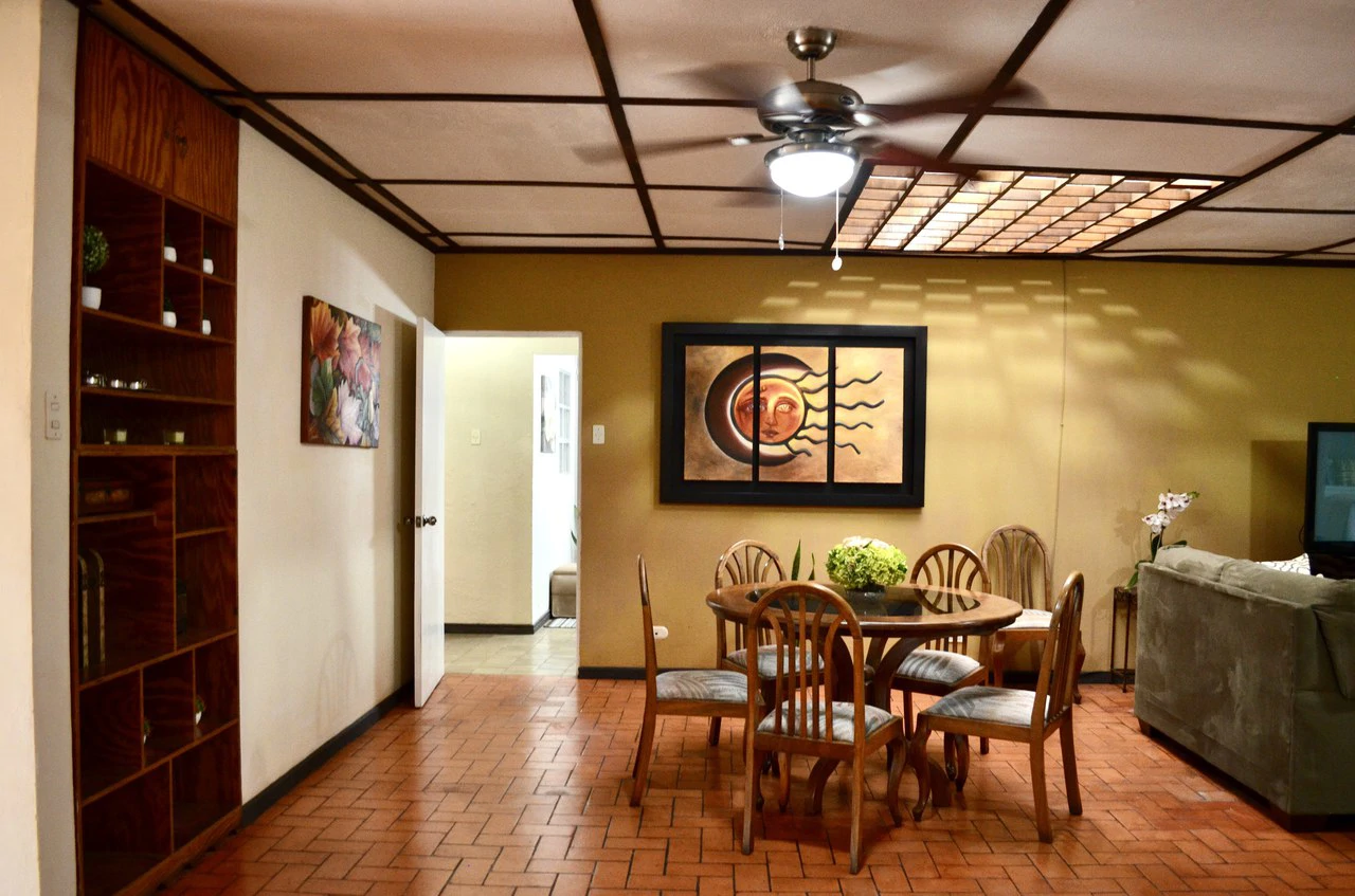 House for sale in residential area un San Jose, Costa Rica. - Gallery image 5