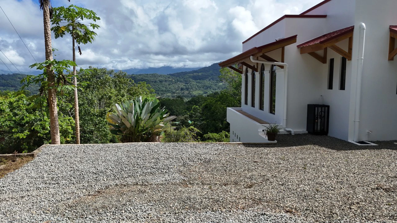 HOLOS Community Modern 2-Bedroom Mountain Home with Diamante Waterfall Views - photo 34