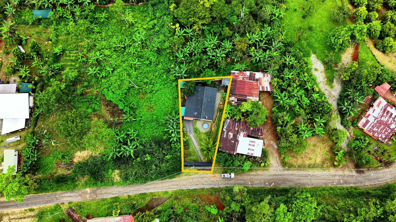 House For Sale in Páramo - photo 2