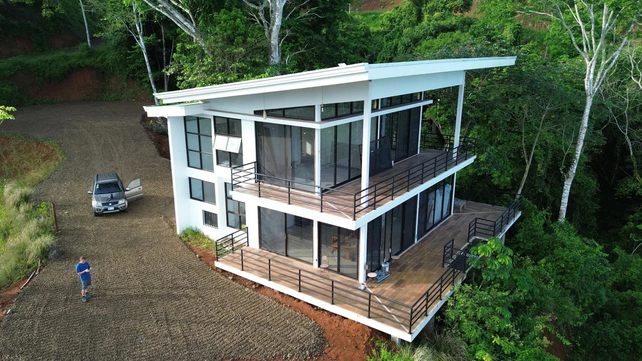 Luxury Modern Home on the hills above Tarcoles: Panoramic Ocean & Mountain Views - Gallery image 20