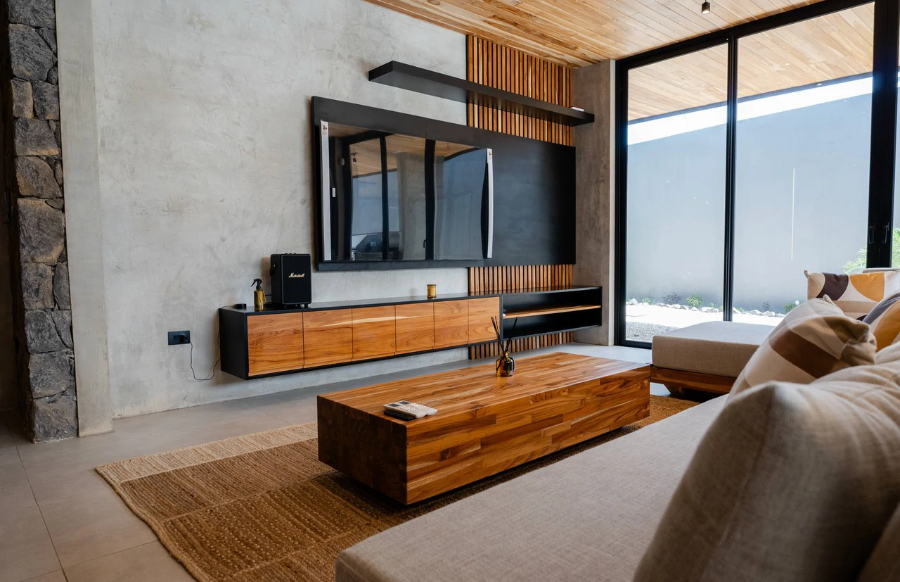 Casa Uchuva: Architectural Harmony of Wood, Stone, and Light - Gallery image 18