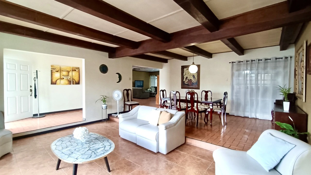 House for sale in residential area un San Jose, Costa Rica.