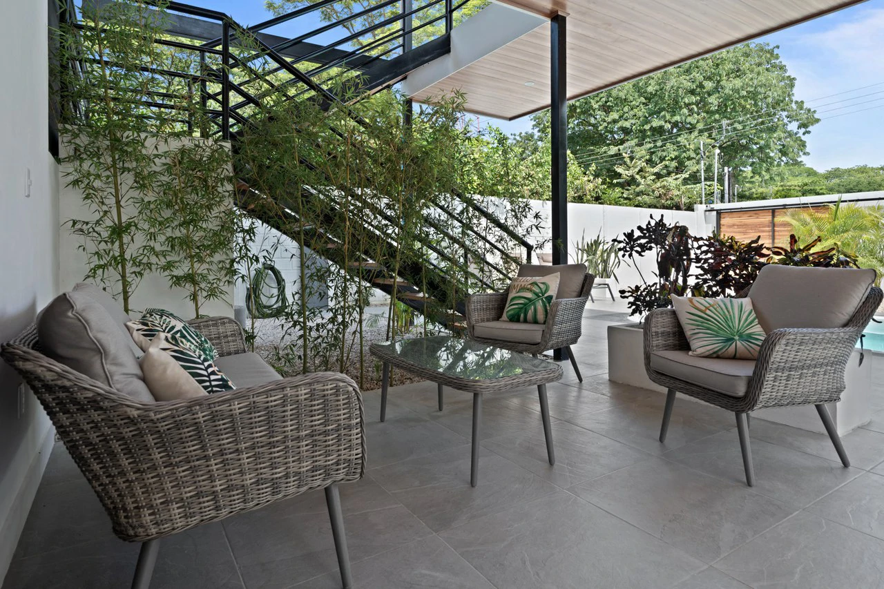 Sámara Serenity - In Town Income Generating Duplex: Near the Coast 1/2 Duplex For Sale in Playa Samara - Gallery image 8