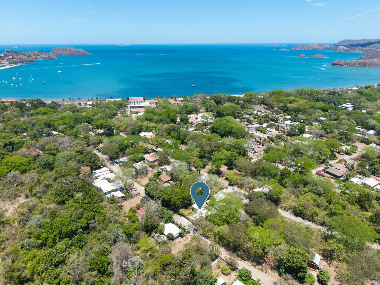 Casa Plumeria: Tropical 4-Bedroom Retreat with Pool Just Steps to Potrero Beach - Gallery image 30