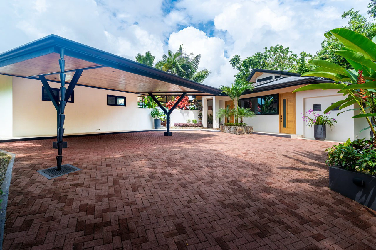 Casa Amarilla – Oceanfront Luxury Meets Sustainable Living in Tres Rios: Mountain House For Sale in Tres Rios - Gallery image 67