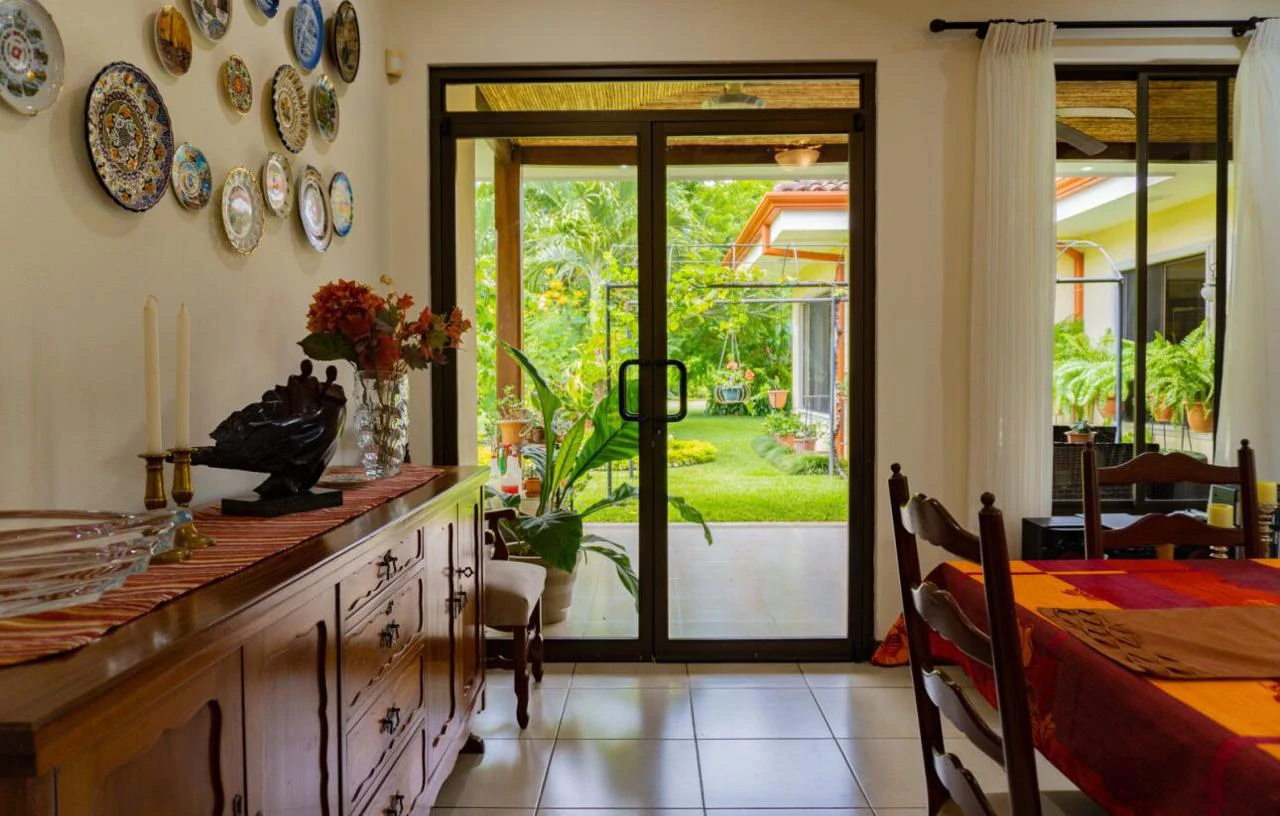 House For Sale in Curubandé - Gallery image 9