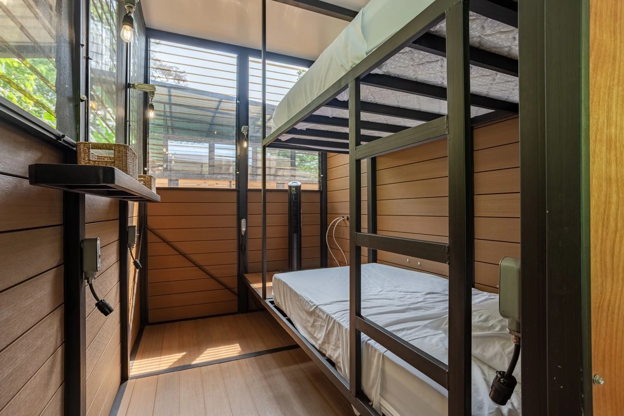 4 Unit Riverfront Micro Resort Minutes to Beach - Gallery image 22