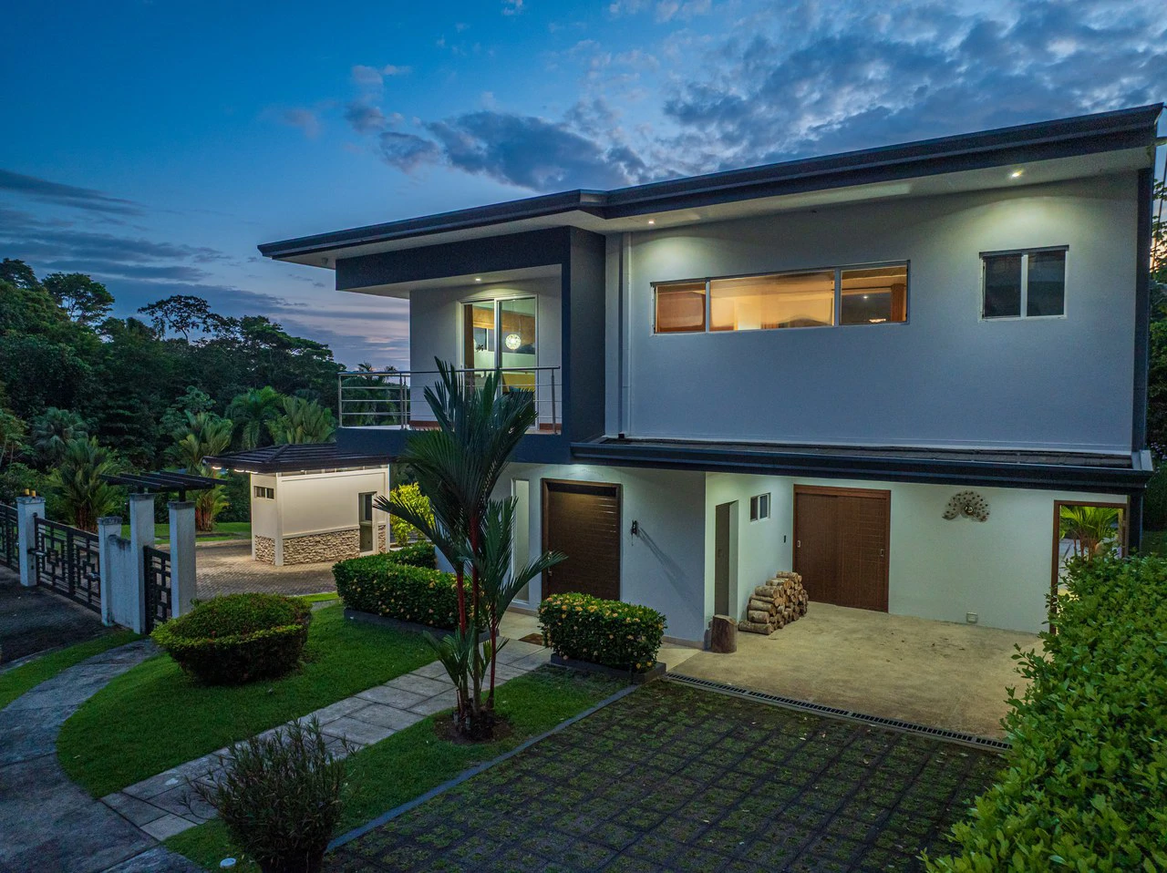 Elegant Tropical Villa Steps from Playa Hermosa – Gated Community - Gallery image 57