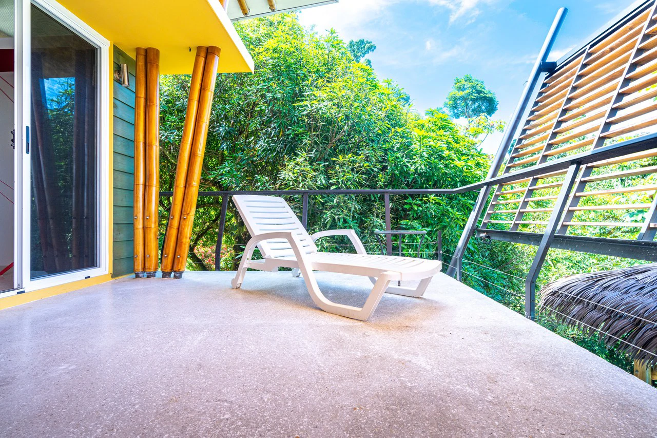 Casa Chiquita: Ocean View Retreat in the Heart of Ojochal – 3 Bed, 3 Bath with Pool, Fruit Trees & Prime Location - Gallery image 21