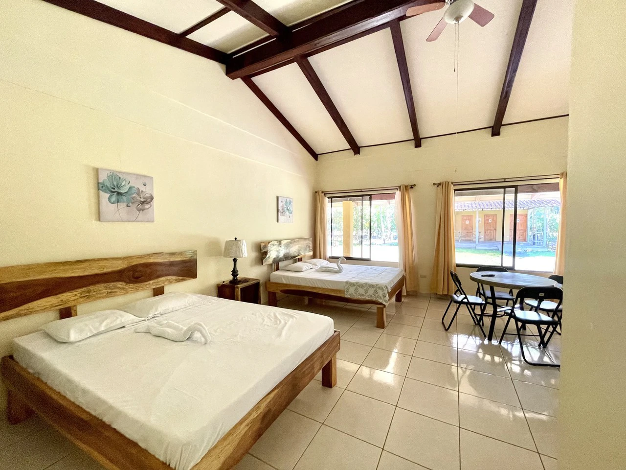 5 cabins and 2 bedrooms house with 2 pools - Multiplex for Sale in Tarcoles, Puntarenas Costa Rica