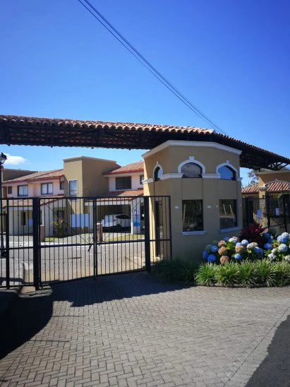 Townhouse For Sale in Santo Domingo - Gallery image 5