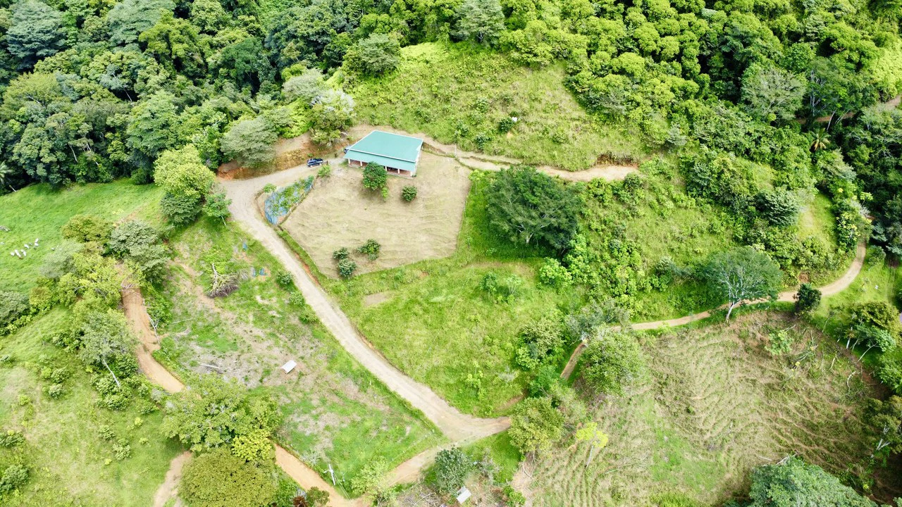 2.6 ACRES – 3 Bedroom Home With Beautiful Views, Several More Building Sites, Perfect For Small Farm!!! - Gallery image 25