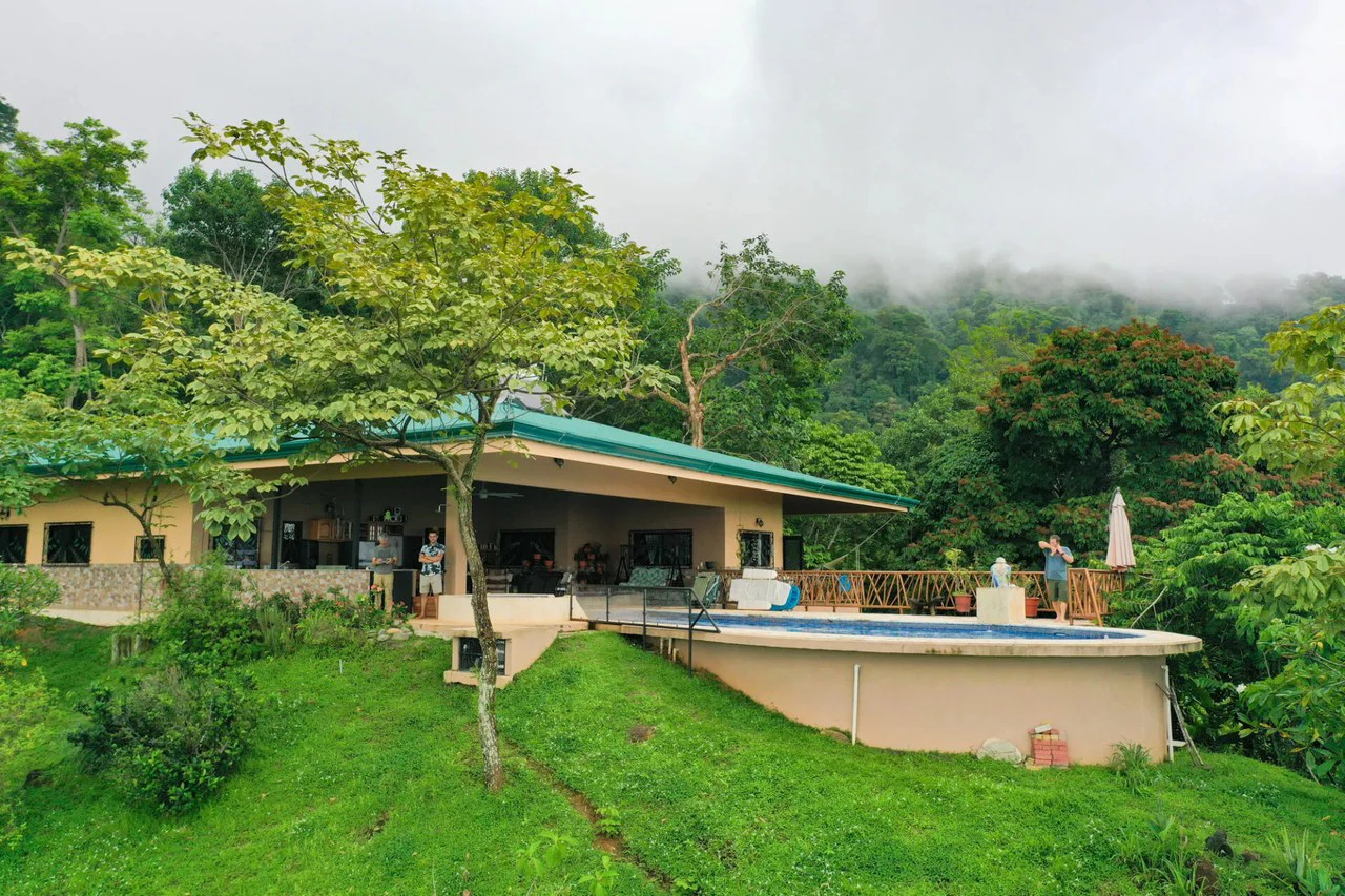209 ACRES – 3 Bedroom 180 Degree Ocean View Home, Pool, And At Least 4 More Ocean View Building Sites!!!! - Gallery image 4