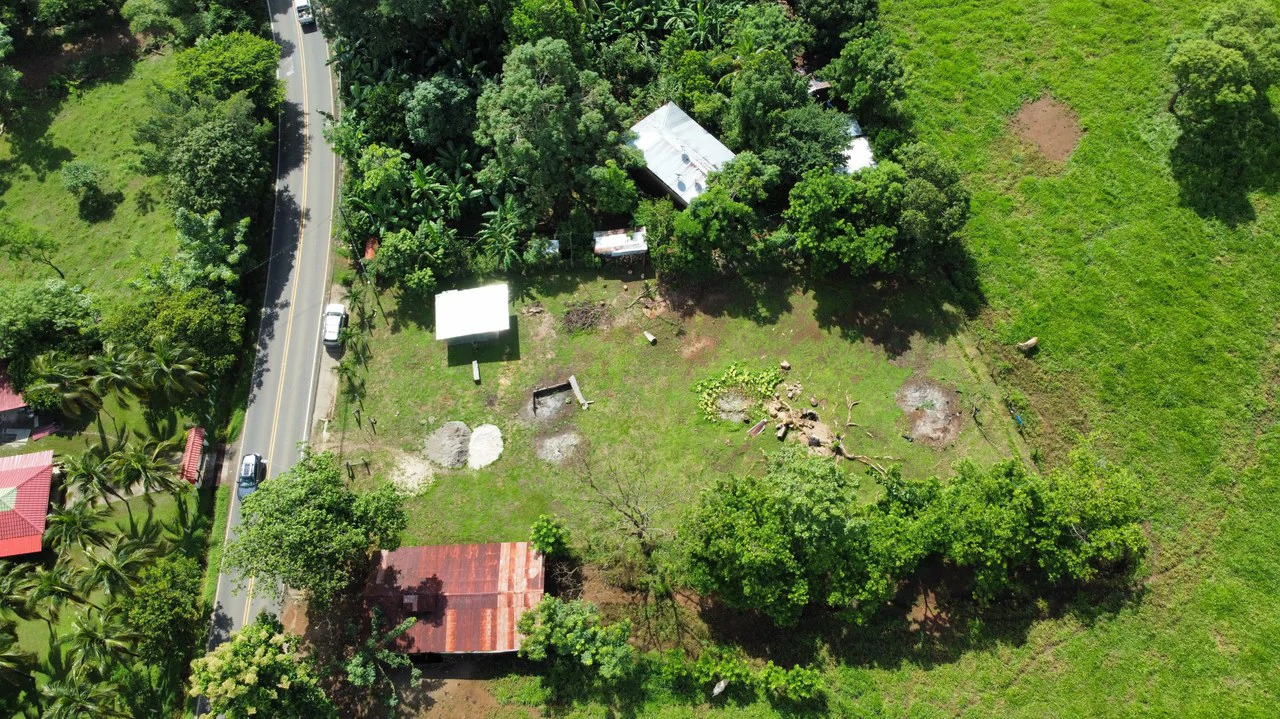 Lote Caimital - Prime lot with main road frontage: Home Construction Site For Sale in Playa Samara