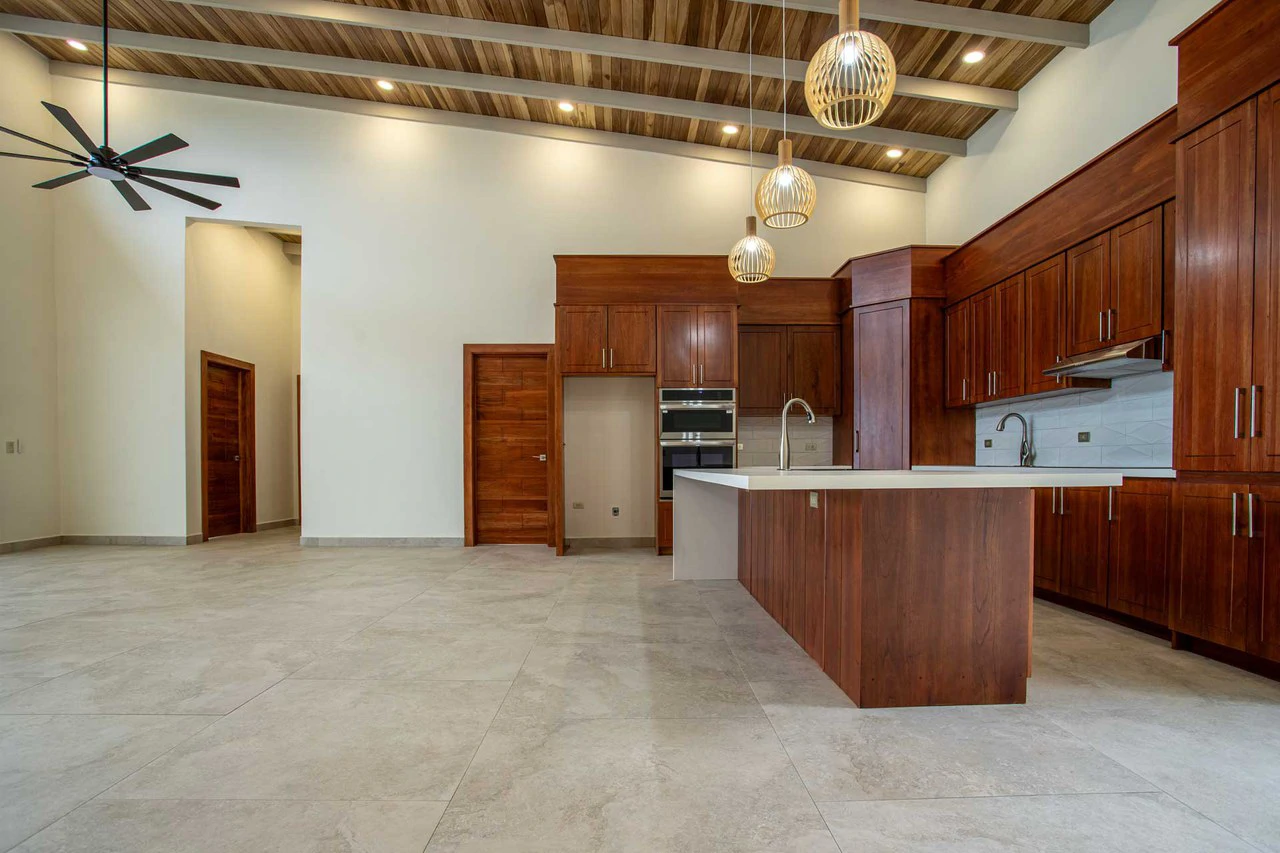 New Contemporary Home with Infinity Pool for Sale in Atenas, Costa Rica - photo 13