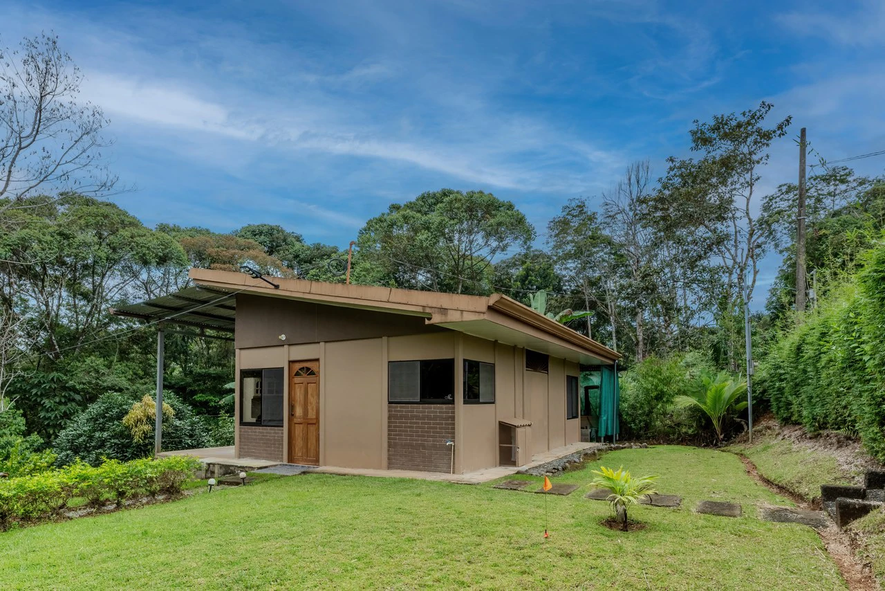 Multi-Family Compound, 4 Fully Furnished Units | 15 Minutes to the Beach - Gallery image 39