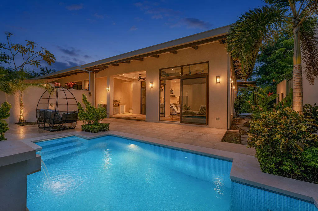 Casa Arcana: Luxury 3BR Condo with Private Pool in Tamarindo Parks | Walk to Beach - Gallery image 2