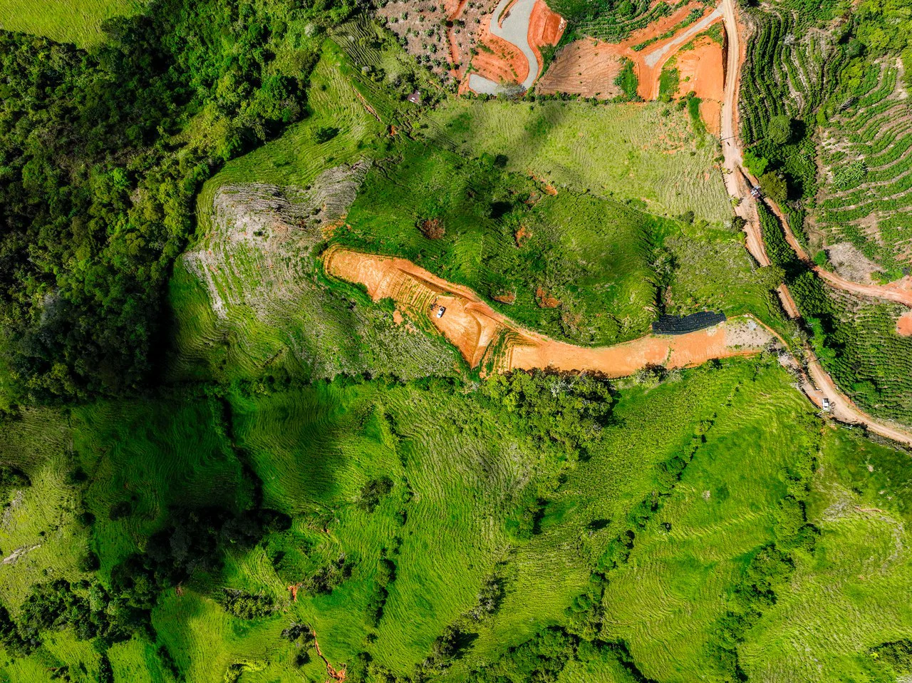 12 Acre Fruit Farm Above San Isidro City Lights Chirripó Views and Deep Well Water - Gallery image 5