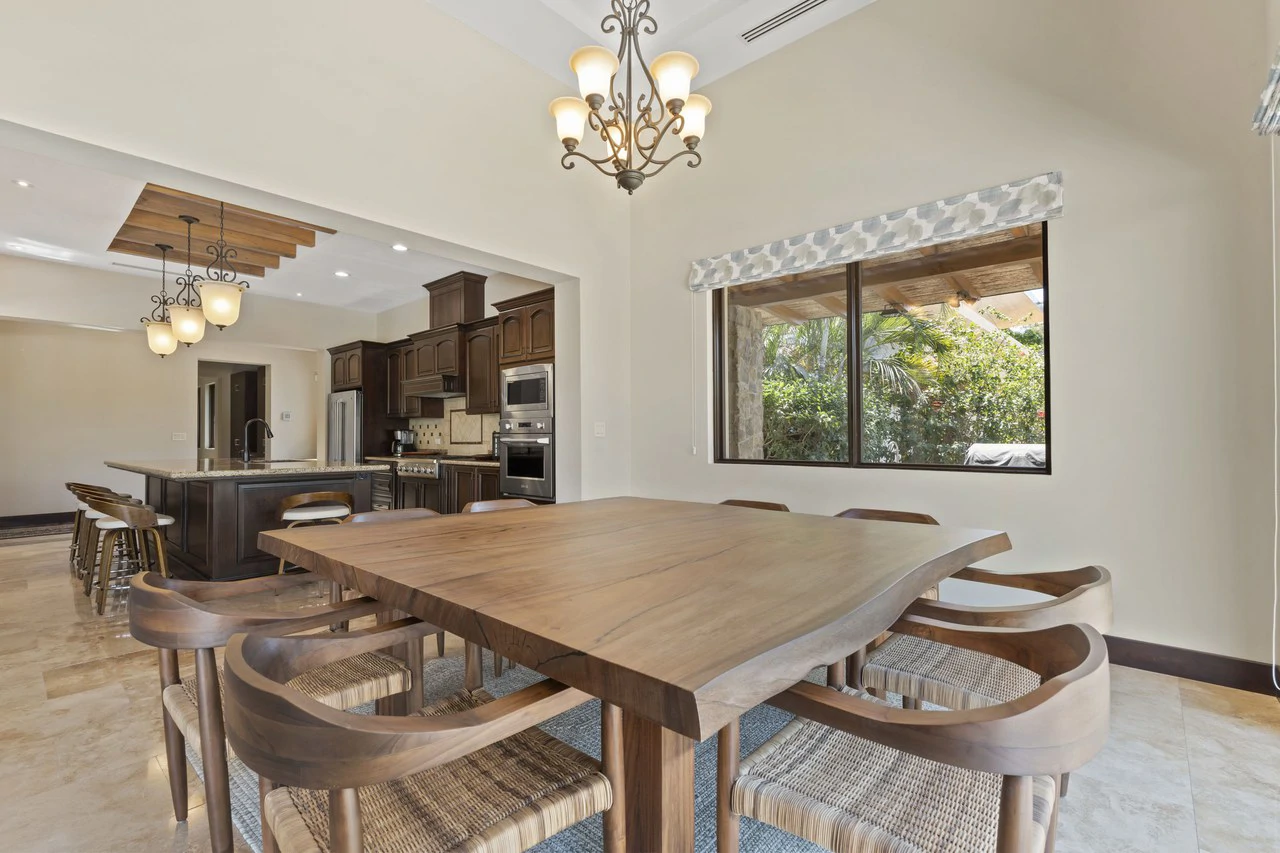 La Dulce Vida 7: Exclusive 5-Bedroom Mansion in La Dulce Vida, Hacienda Pinilla. Unmatched Elegance & Privacy - Gallery image 12