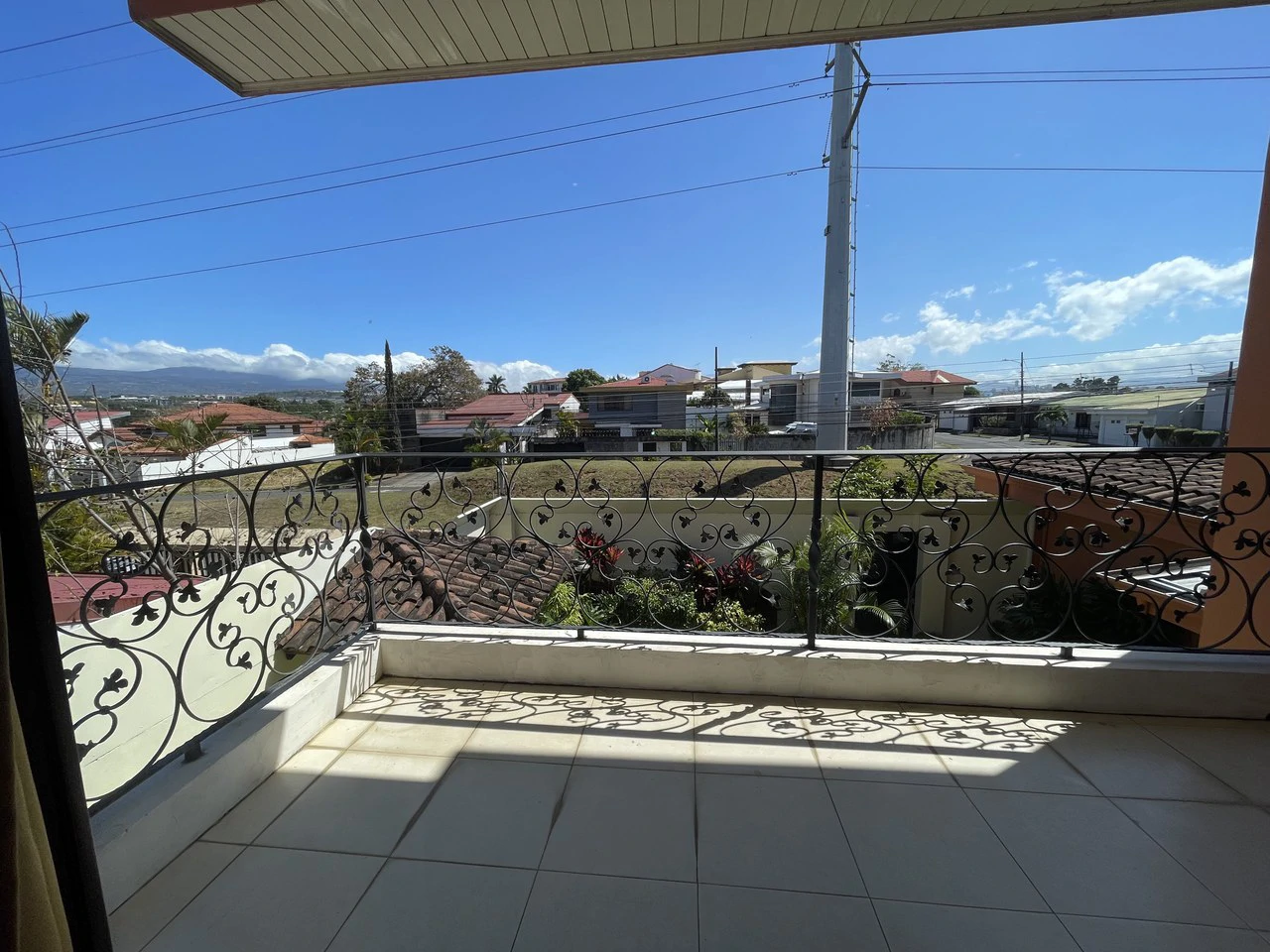 Dona Rosa: House For Sale in Bosques de Doña Rosa - Gallery image 25