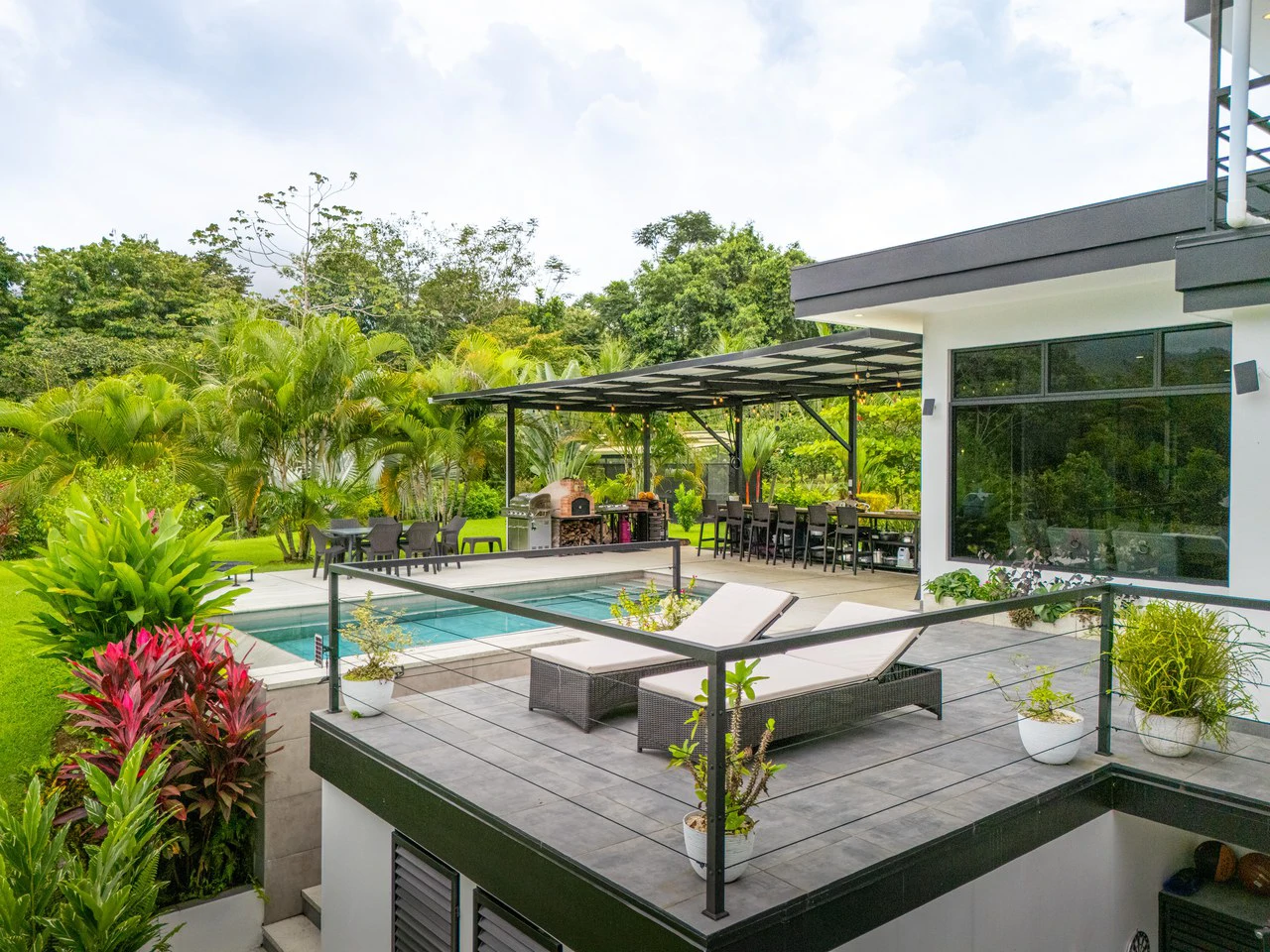Outstanding Garden Treasure in Ojochal, Modern 4 bedroom on 1 acre - Gallery image 9