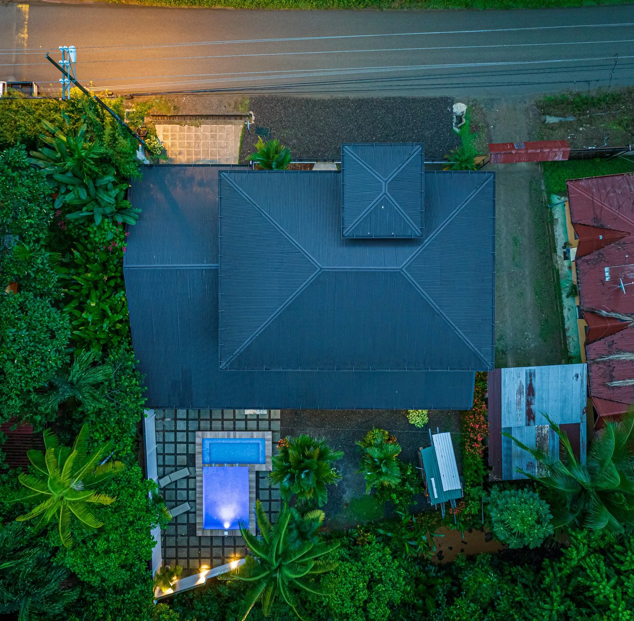 Happy Daze in Uvita: Commercial Building Opportunity in the Heart of Uvita. On Creek with Beautiful Jungle View - Gallery image 4