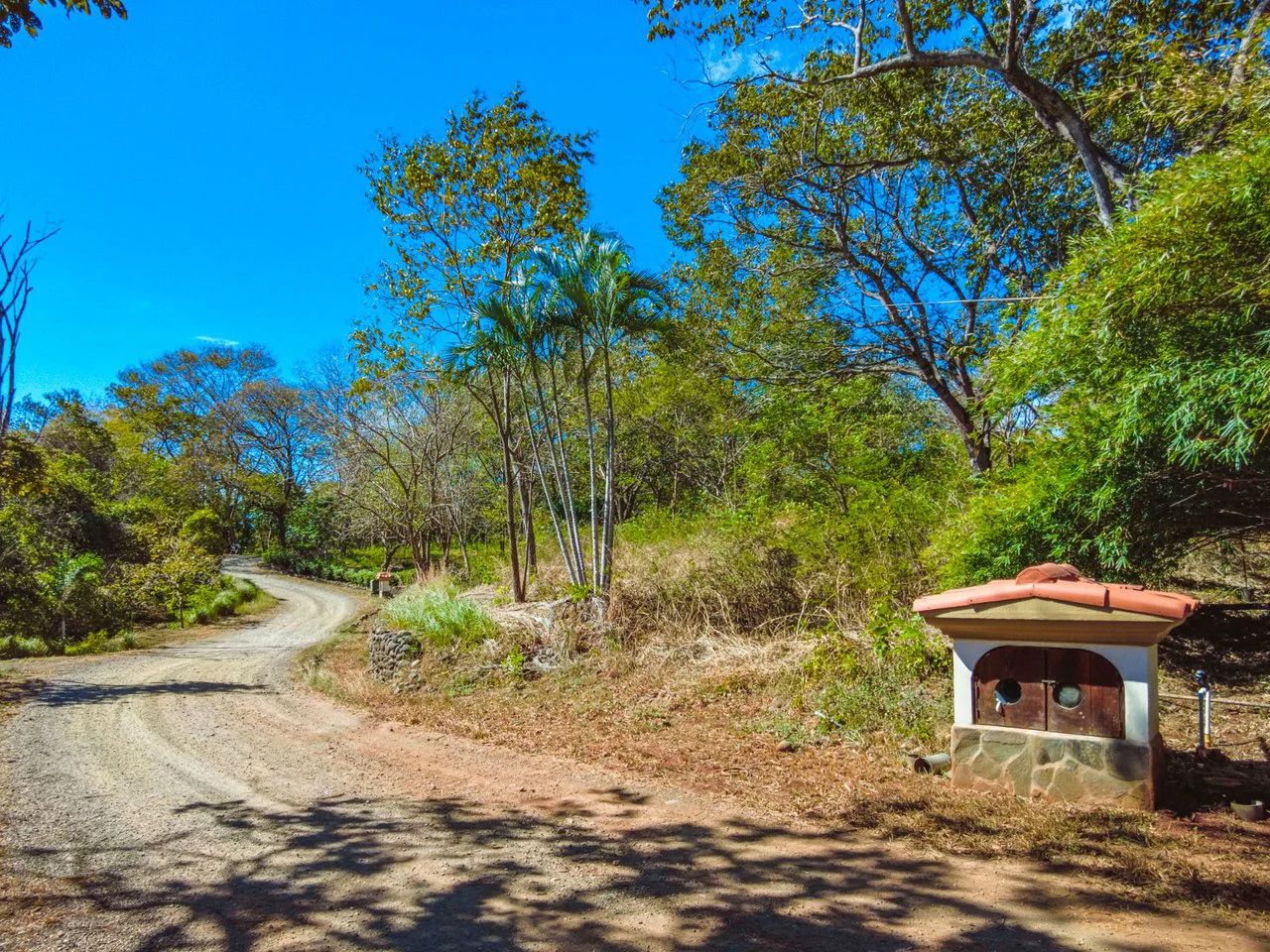 Tierra Pacifica #9: Secluded Lot in Gated Eco Community - Gallery image 2