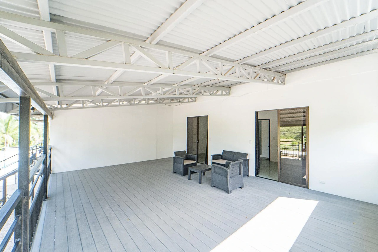 Cantarana Studios: Multiunit Property with tons of Potential - photo 23