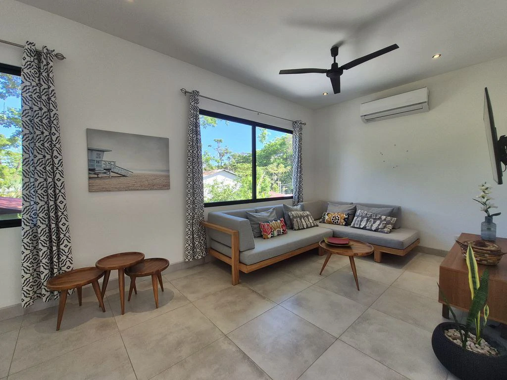 Casa Joya: Turnkey Modern Home with pool – Prime Location & Rental Income - Gallery image 21