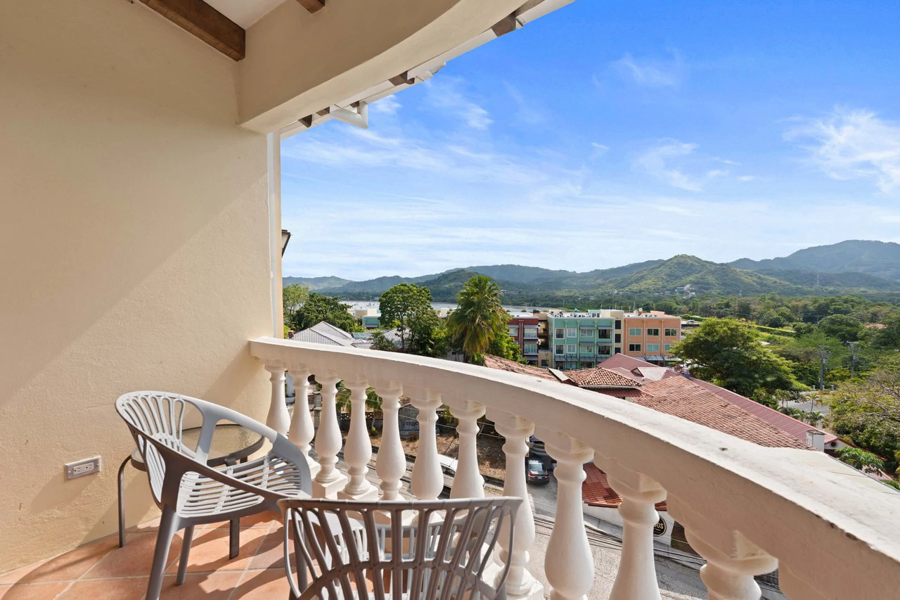 Tres Vistas Marina Real: Stunning 3BR Penthouse with Ocean & Marina Views - Gallery image 8