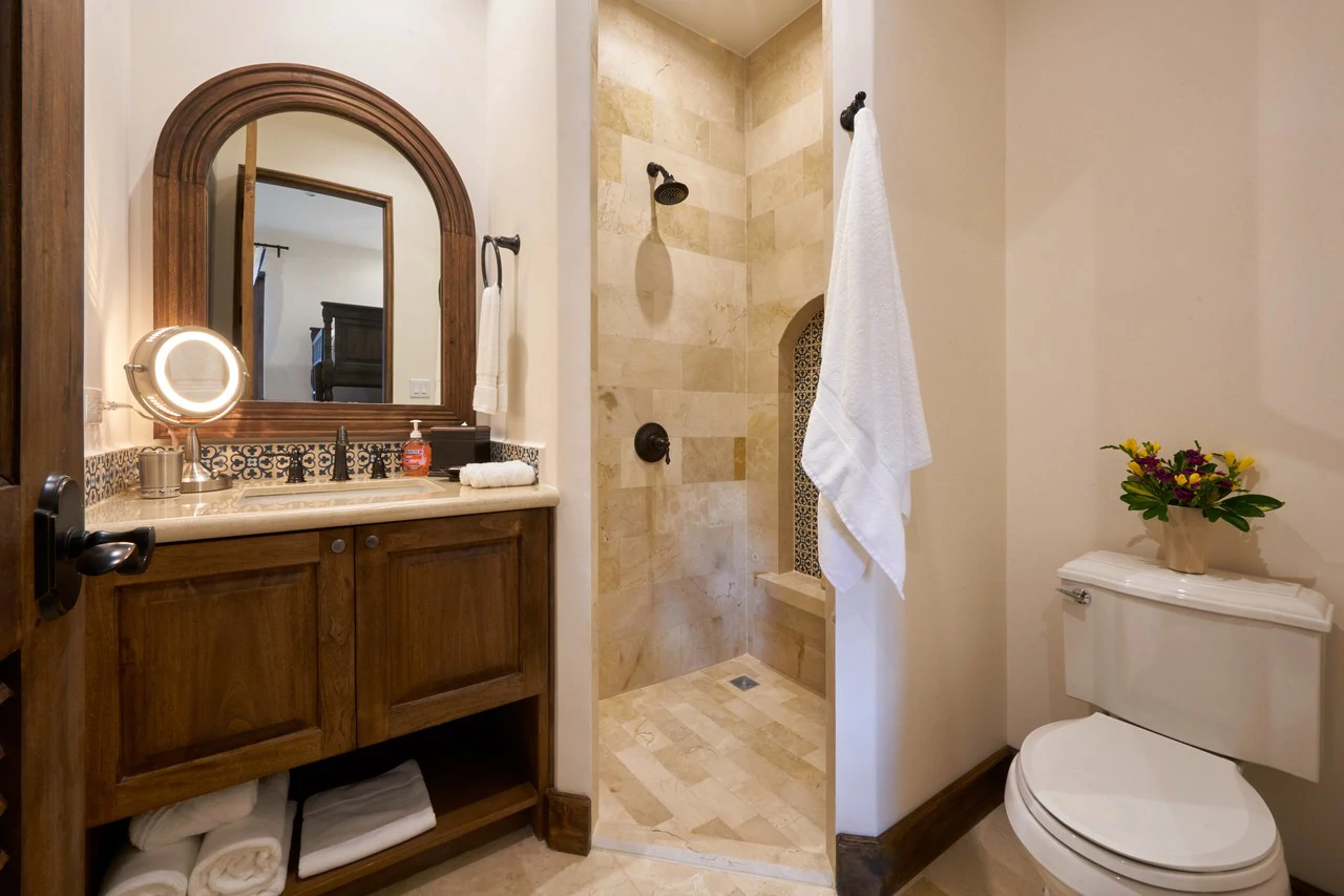 7 Calle La Ronda: Elegant 3-Story Ocean View Hillside Home in Las Catalinas - Gallery image 27