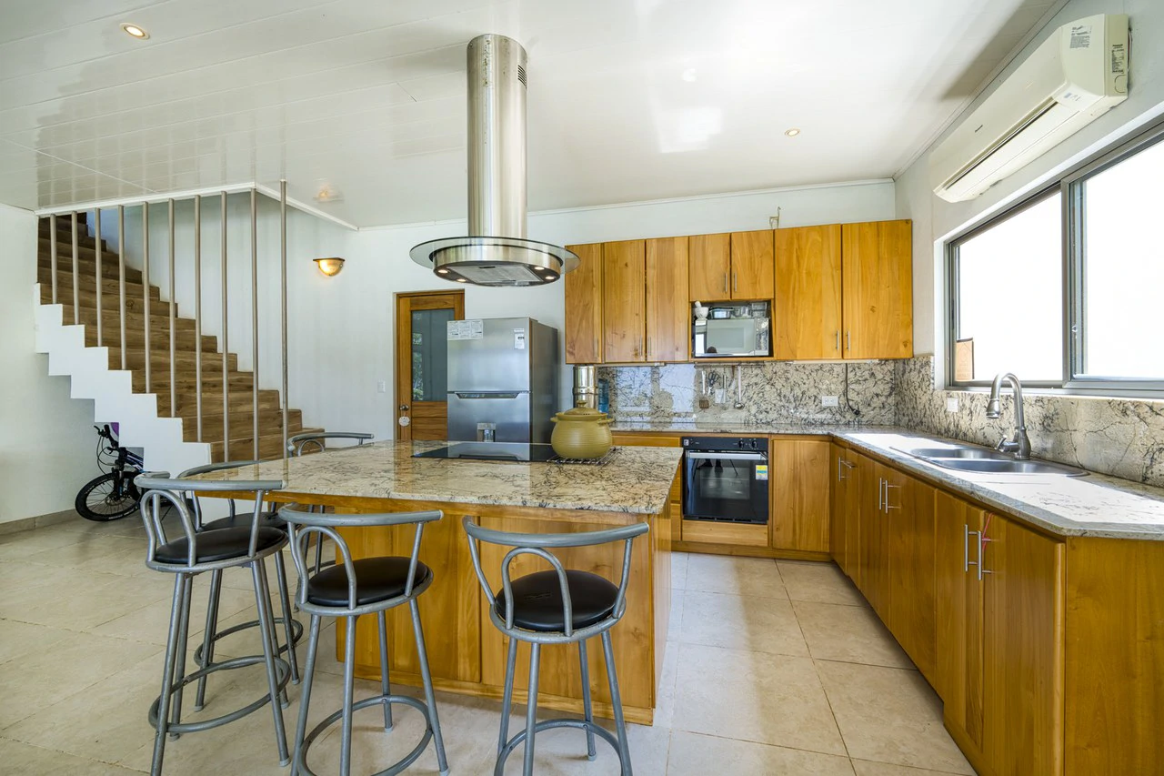 12.25 ACRES – 3 Bedroom 2 Story Ocean View Home 10 Min To The Beach!!! - Gallery image 19