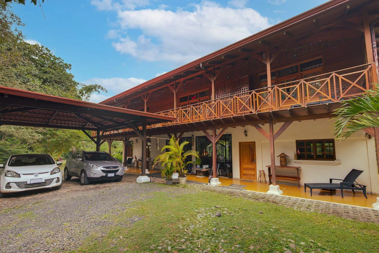 Finca Bambu: Unique Luxury Chalet, Guest house and Pool! - Gallery image 15