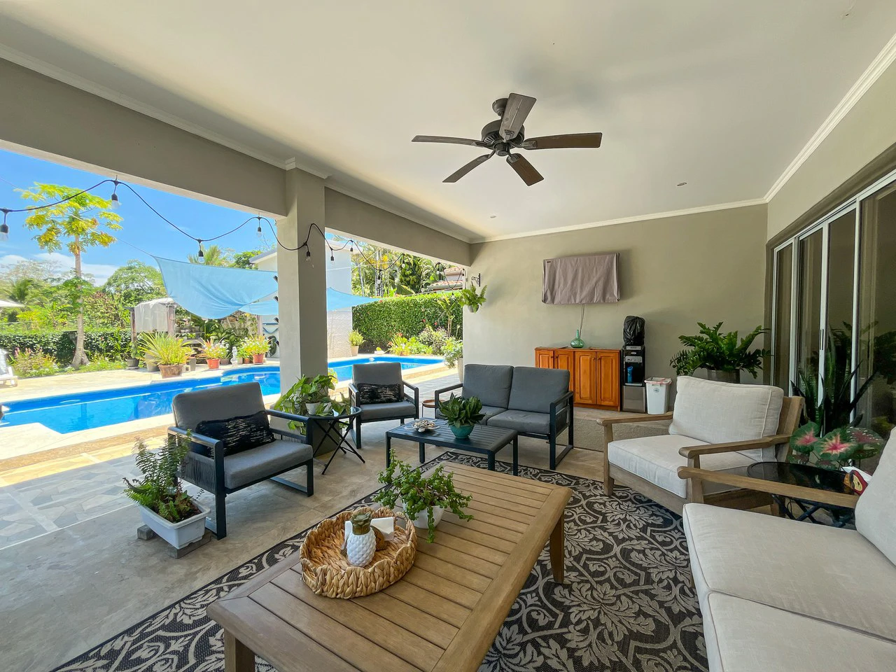 Casa Eight: Near the Beach. Playa Bejuco, Puntarenas, Costa del Sol. Fully Remodeled Tropical Sanctuary - Gallery image 19