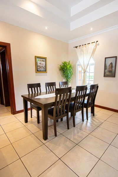 Amazing Casa Tiburon: Large Yard Walking Distance from the Beach! - Gallery image 18