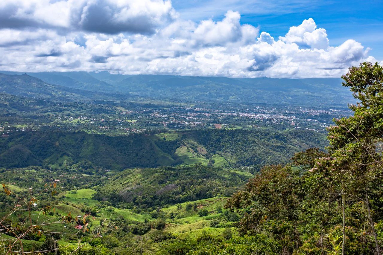 Spectacular Property with Chirripo Mountain and San Isidro City Views - Gallery image 2
