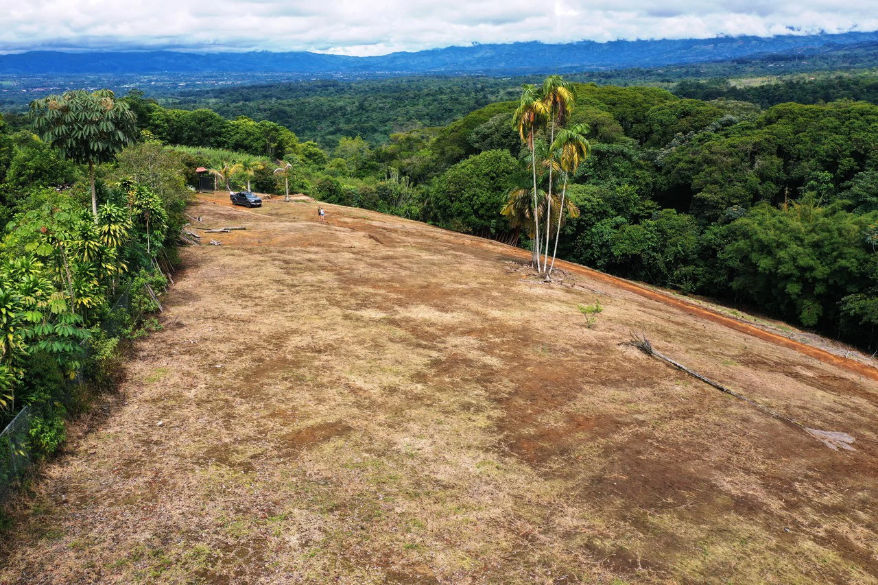 3.2 Acre Riverfront Property with Mountain Views San Francisco San Isidro - Gallery image 21