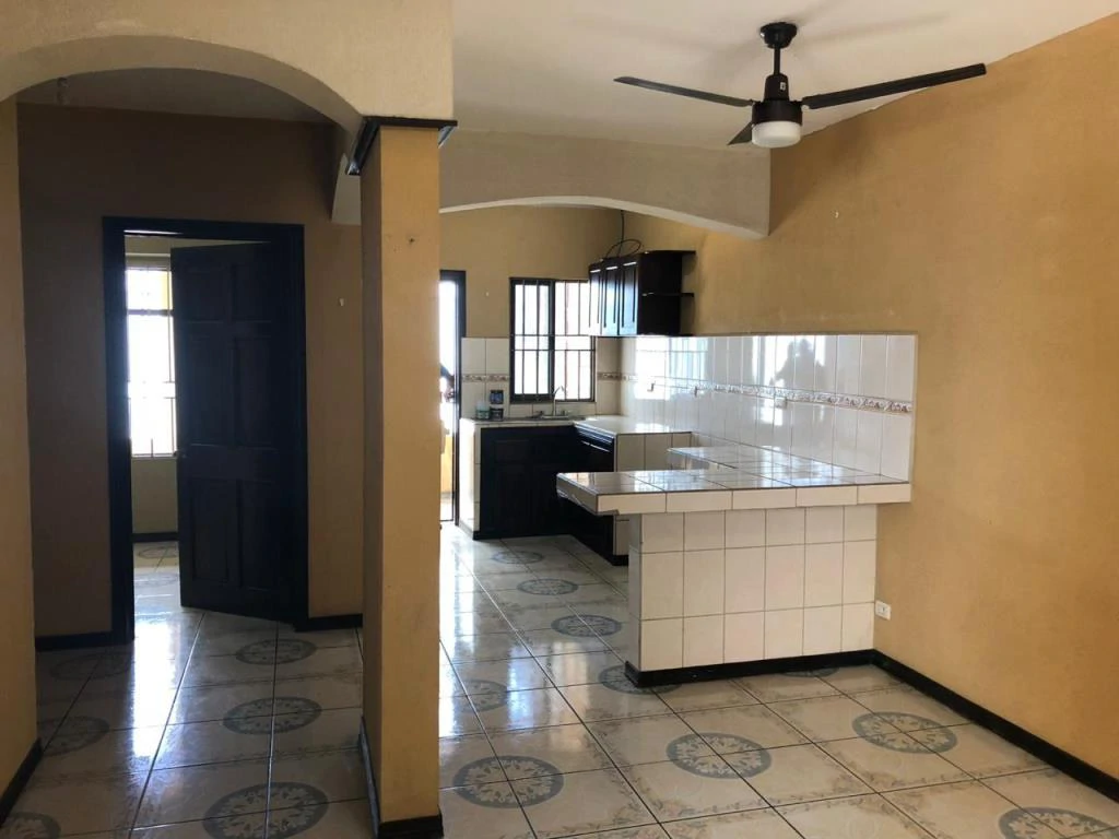 Income-Generating Commercial Property in Downtown Liberia – Turnkey Investment Opportunity - Gallery image 2