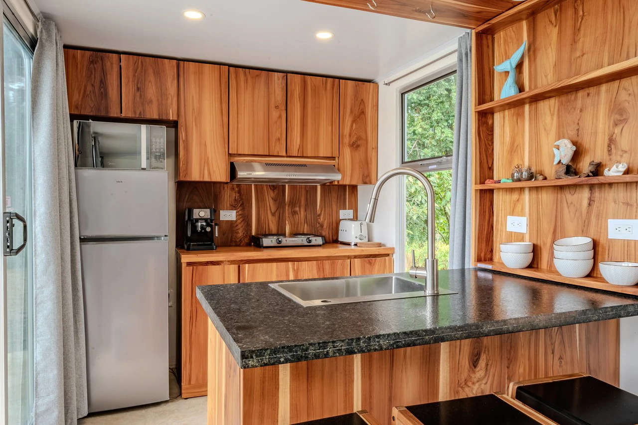 Ocean View Home in Portasol, 2 Bed, 1 Bath, Pool, Private Waterfall & Extra Building Site: Mountain House For Sale in Portalon - Gallery image 12