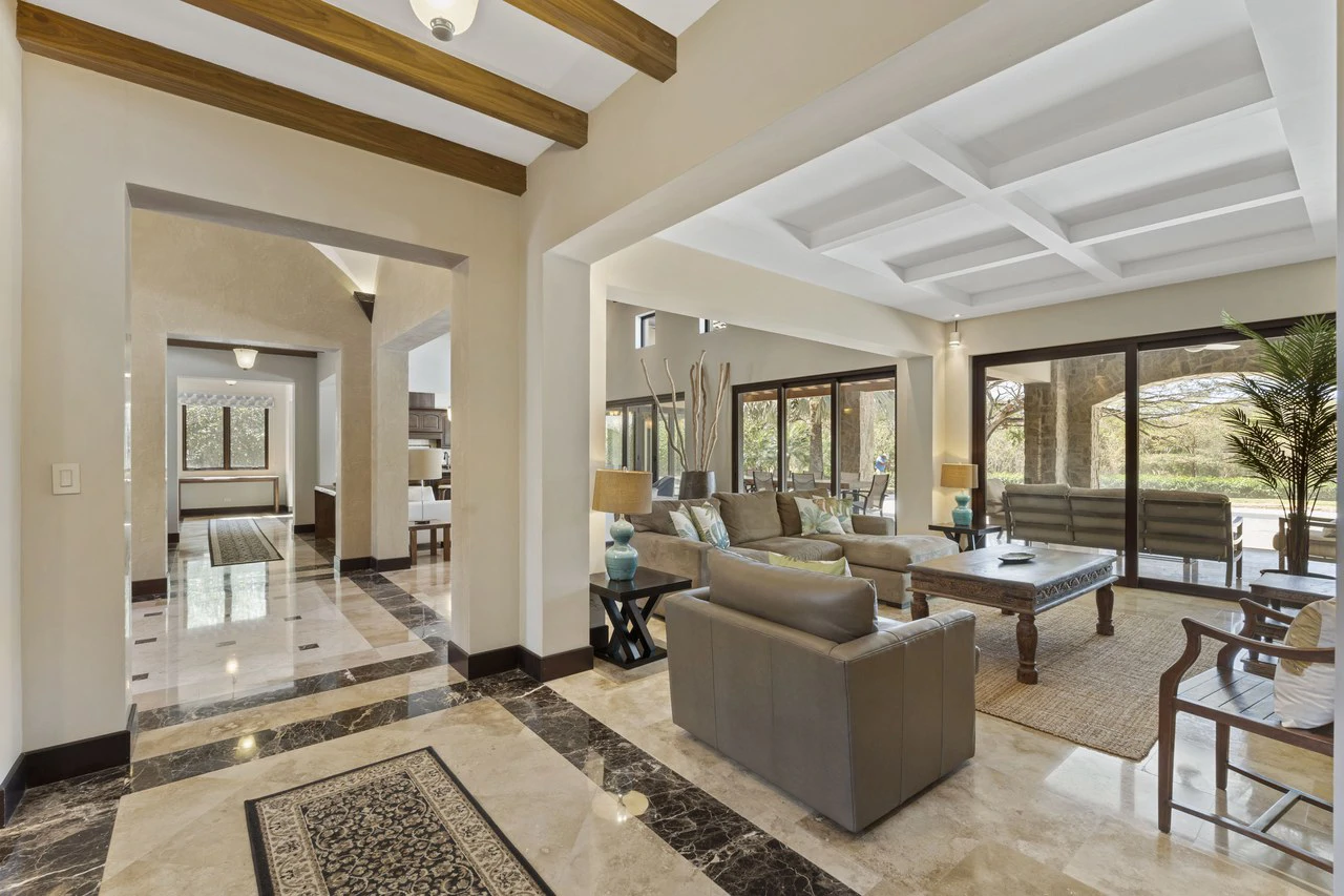 La Dulce Vida 7: Exclusive 5-Bedroom Mansion in La Dulce Vida, Hacienda Pinilla. Unmatched Elegance & Privacy - Gallery image 6