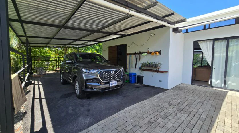 Beautiful Casa Irina, with pool and large yard: Close to the beach in tranquil Monterrey! - Gallery image 31