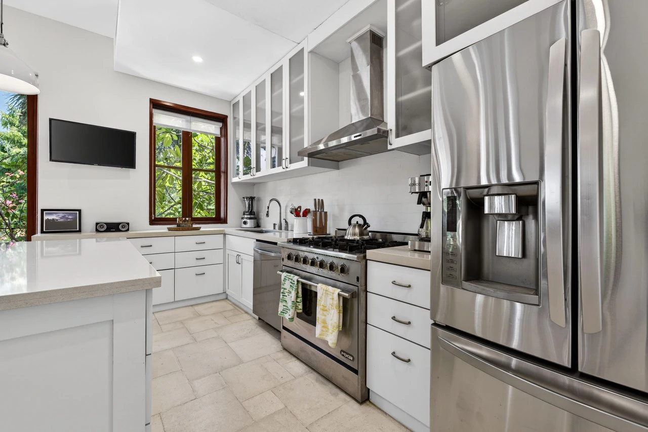 25 Paseo Del Mar: Best-Priced Beachfront Home in Las Catalinas - Gallery image 13