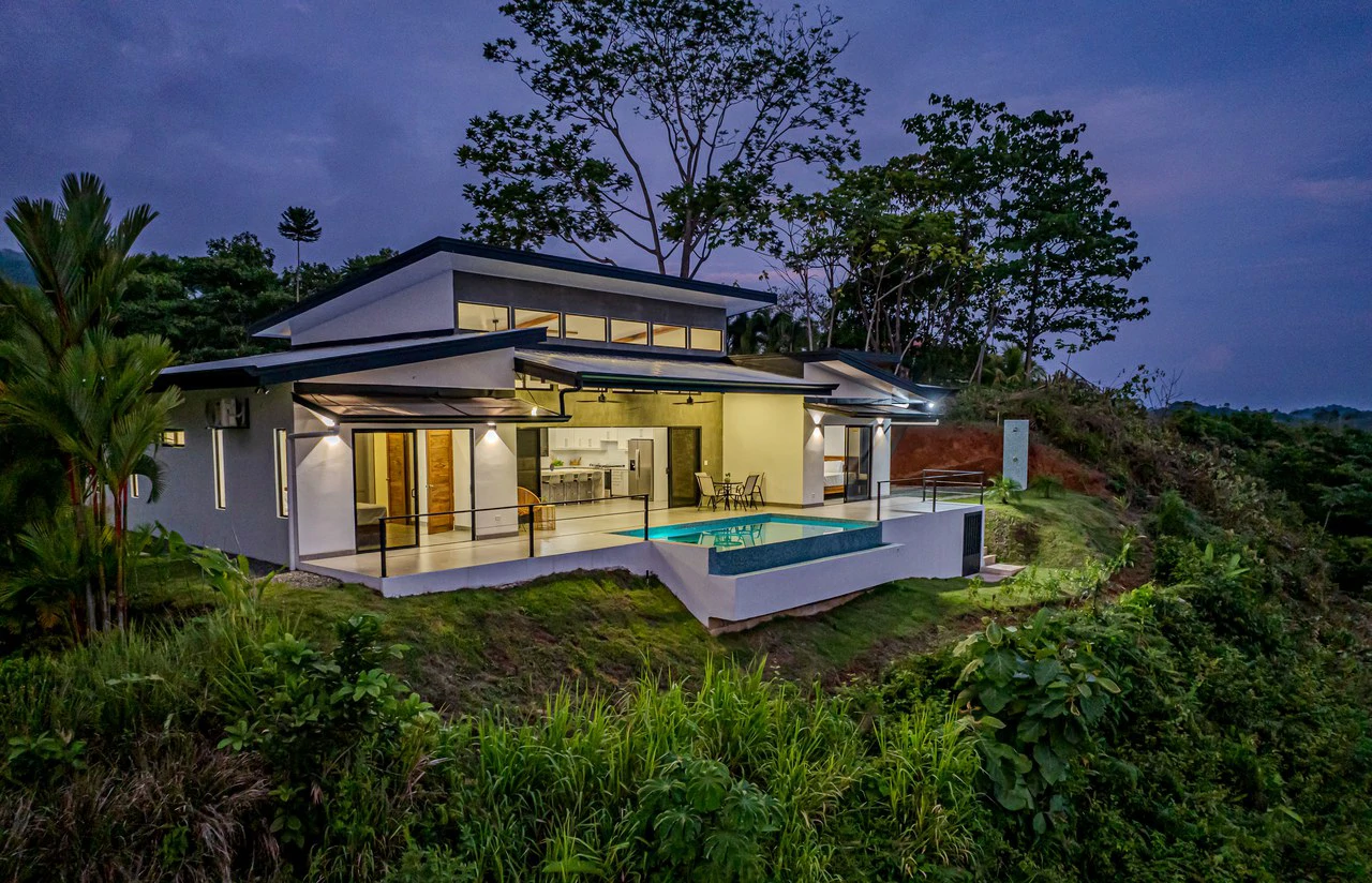 CHONTALES NEW VILLA WITH PANORAMIC OCEAN AND MOUNTAINS VIEWS: Mountain Villa For Sale in Ojochal - Gallery image 42